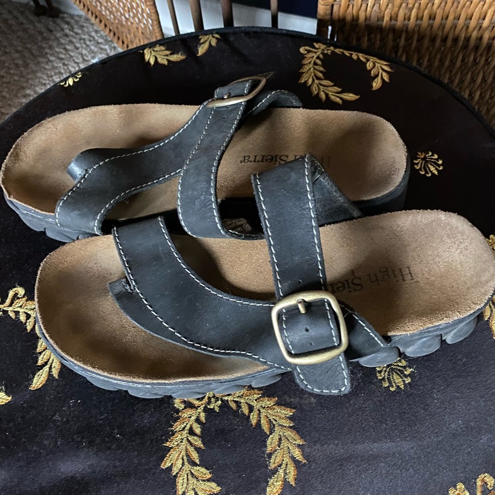 HIGH SIERRA CARMEL LEATHER SANDALS 6 1/2